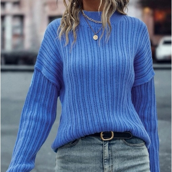 New blue mock neck sweater - Picture 6 of 6